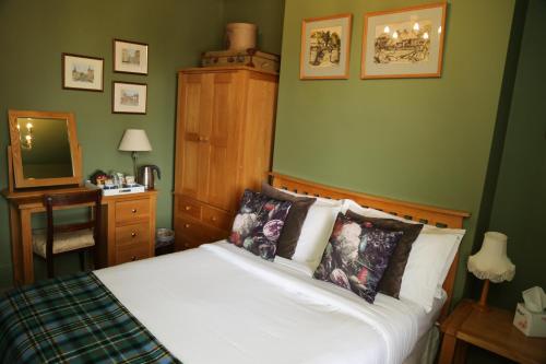 Double room, small