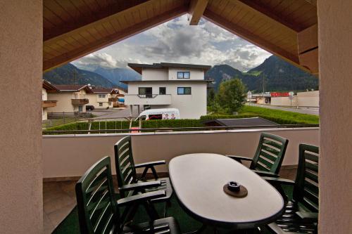 ระเบียง/ชานเรือน, Apartment Oberbichl in เอคคาร์เทา