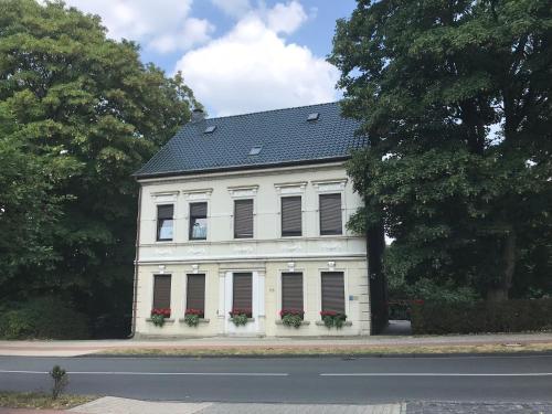Ferienwohnung Wieneke 3.3km von Röttgen entfernt