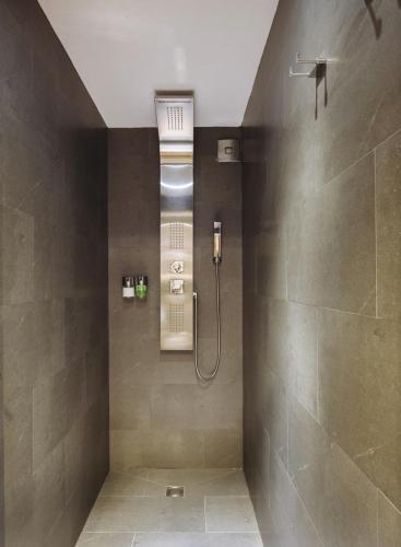 Apartment - Ground Floor image 9