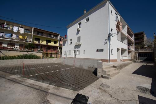 Apartments Bonus and private parking, Split (photo 5)