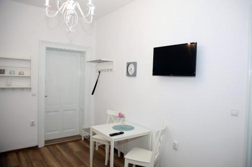 Schick apartment