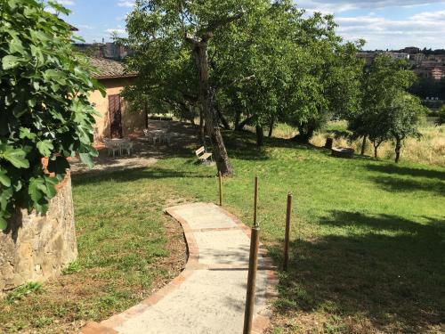  Casa Oliviera, Pension in Siena