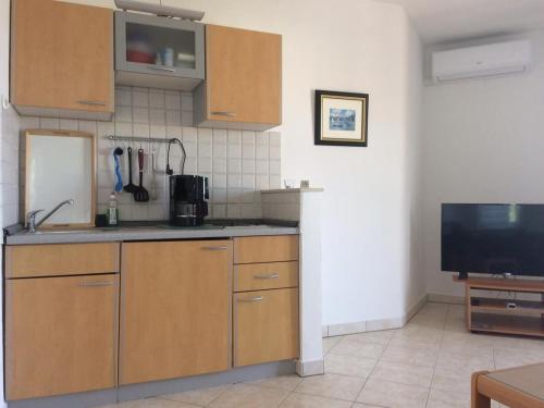 Apartments by the sea Razanj, Rogoznica - 15998, Rogoznica (photo 6)