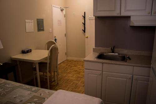 Superior Suite image 6