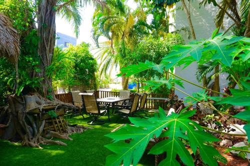 Facilities, Riverside Apartments By The Beach in Fort Lauderdale (FL)