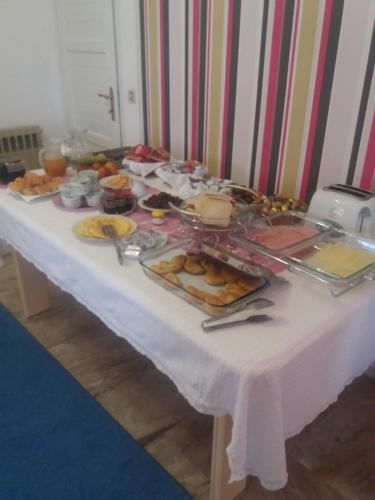  Rodon in Loutra Edipsou