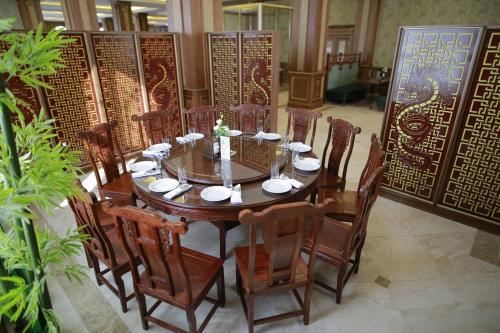 Restaurant, Sultan Palace Hotel in Atyrau