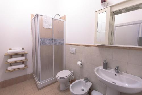 Magnolia Comfort & Rooms - image 7