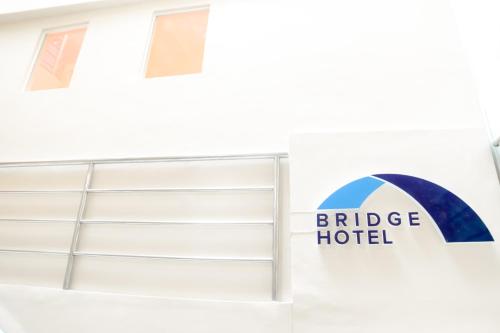 Bridge Hotel