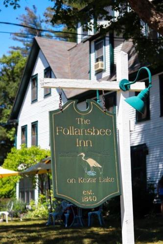 Follansbee Inn in North Sutton, USA