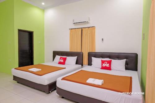 ZEN Rooms B Walk Batu