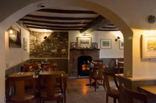 The Crown Aldbourne