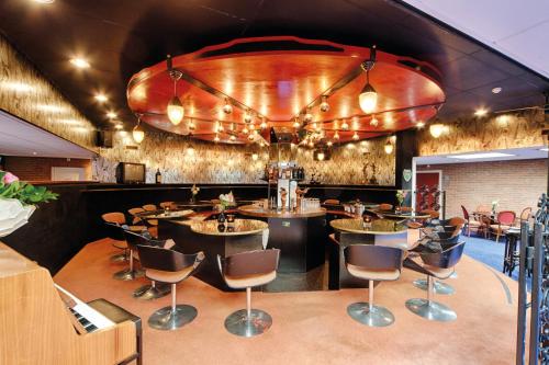 Паб/Коктейль-бар, Fletcher Hotel Restaurant Sallandse Heuvelrug in Рійсен