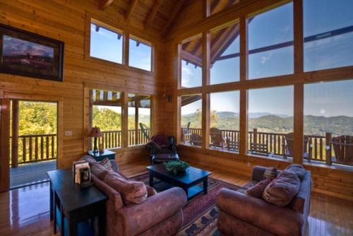 Swimming in the Clouds Cabin - image 7