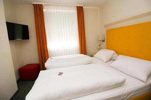 Hotel Leopold – Munich, CO