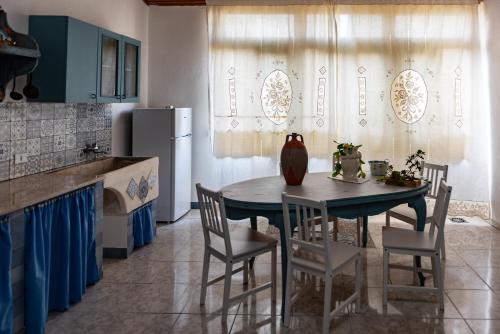Apartment image 6
