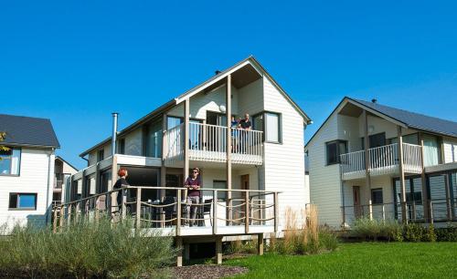  Golden Lakes Village - Type 3 chambres maximum 6 personnes avec sauna in Boussu-lez-Walcourt