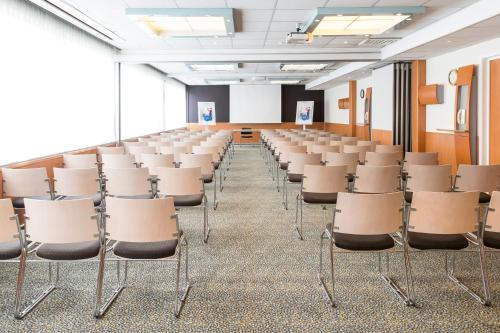 Novotel Brussels Airport - image 3