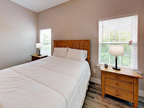 1411 Linden Home - image 6