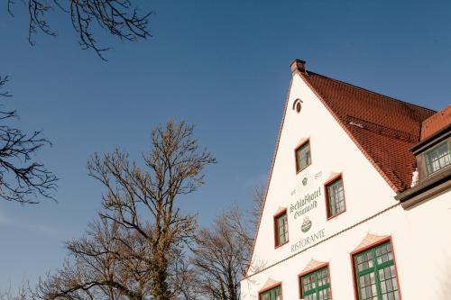 Schlosshotel Grünwald – Grünwald, WY