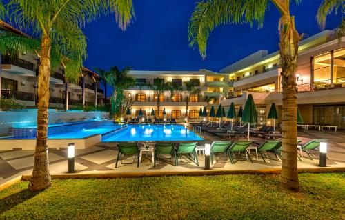 Swimming pool, Porto Platanias Beach Resort & Spa in Platanias