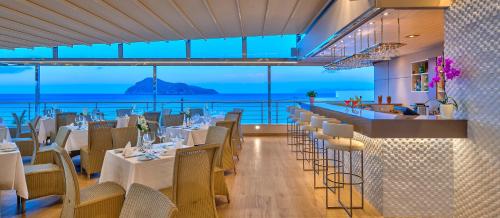 Bar/lounge, Porto Platanias Beach Resort & Spa in Platanias