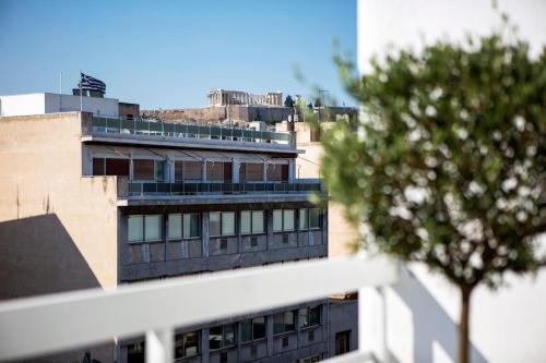 Unique 3-Bed, 3-Bath Apt with Acropolis Views SG69, Atene (foto 3)