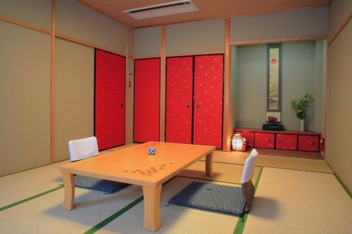 Japanese-Style Economy Twin Room - Annex