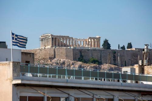 Unique 3-Bed, 3-Bath Apt with Acropolis Views SG69, Atene (foto 6)