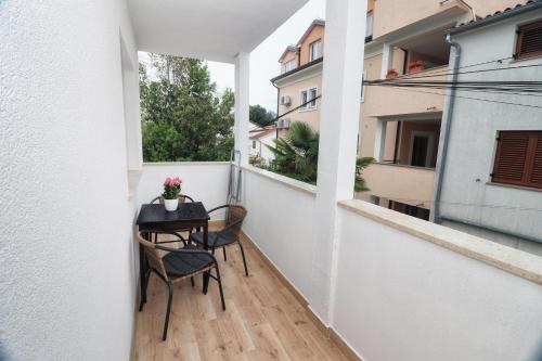 apartments-korina-dadi apartments-korina-dadi