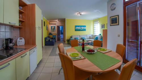  Apartment in Porat , Pension in Porat