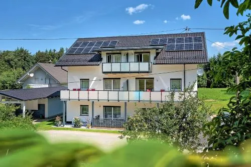 Ferienwohnungen Deutschbauer in Egg am Faaker See, Österreich