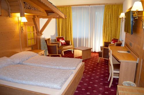 Swiss Chalet Room (2-4 beds)