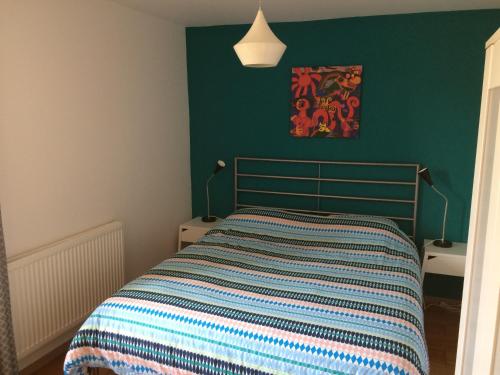 1 queen bed