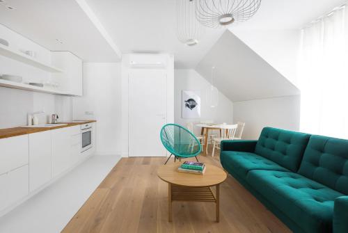 Colors Apartments - image 2