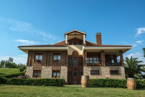  Casa Pichon Etxea, Unterkunft in La puebla de Labarca 
