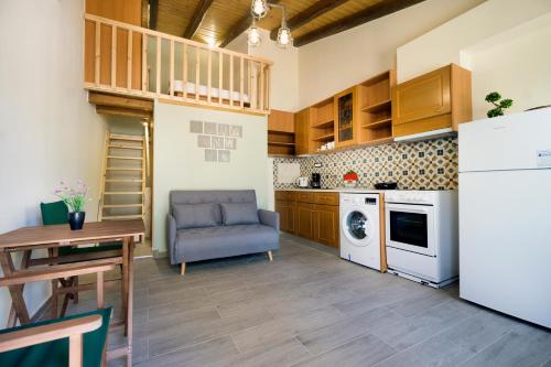 Kyriaki's Traditional Loft in 73100 Galatás