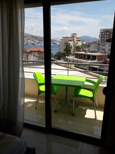Niko Apartments