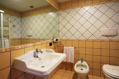 Hotel L'Aquila - image 2