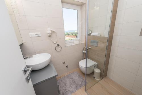 Luxury Apartments Garden - image 7