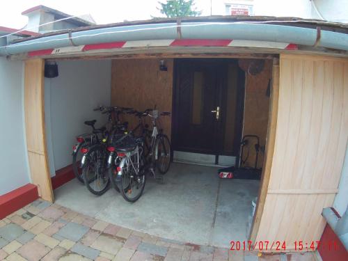Szlavi Apartman - image 8