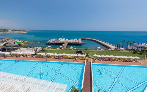 Sirius Deluxe Hotel - image 2