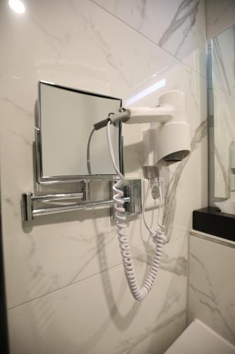 AVI シティ グランド アパートメンツ