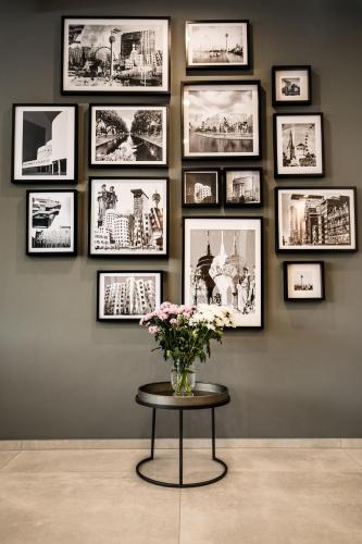 AVI シティ グランド アパートメンツ