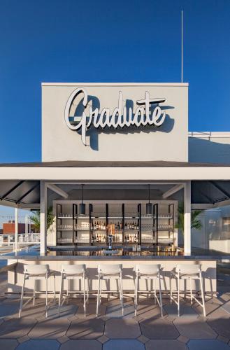 154683866 Graduate by Hilton Richmond