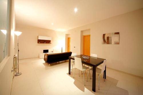 RealRent Marina Real - image 2