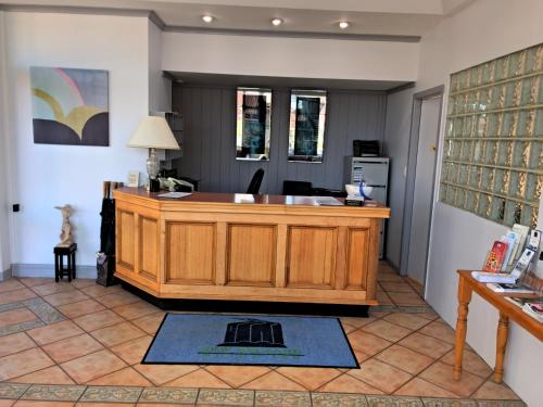 นิว อิงแลนด์ มอเตอร์ อินน์ (New England Motor Inn) in อาร์มิเดล