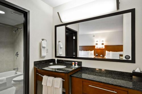 Hyatt Place Chicago Warrenville