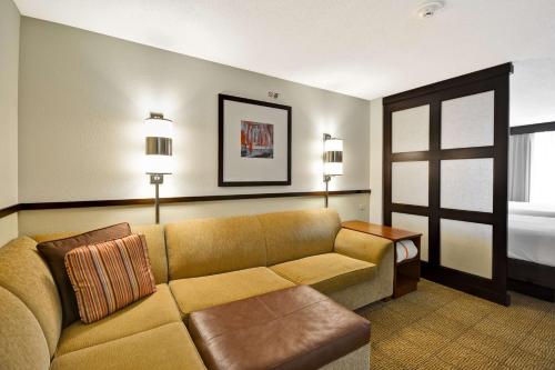 Hyatt Place Chicago Warrenville